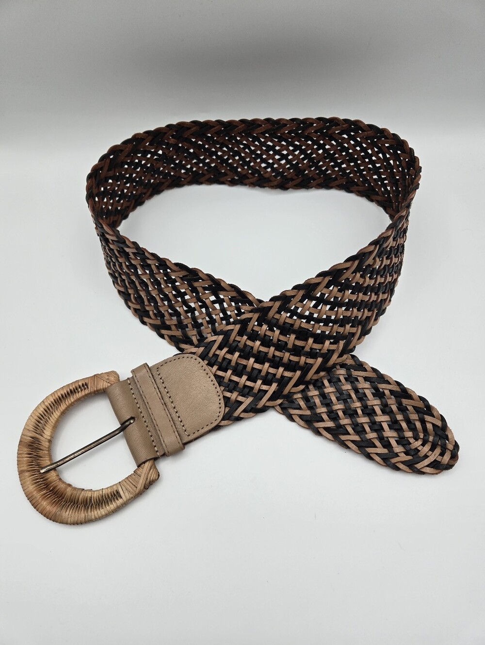 Vintage Genuine Leather Wide Woven Braded Boho Statement Belt Womens Size Small